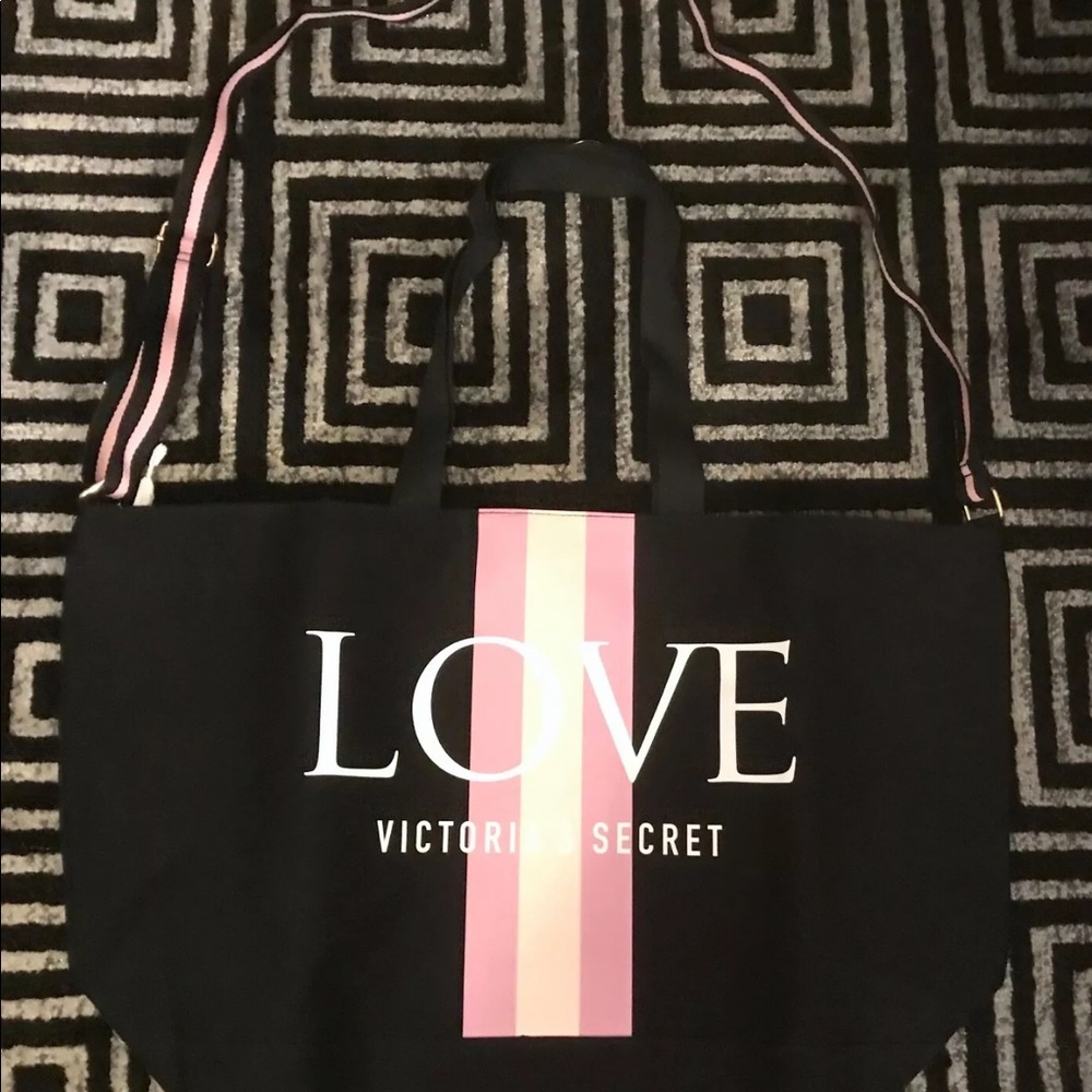 NWT Victoria’s Secret Weekender Tote Bag Love - Picture 2 of 6